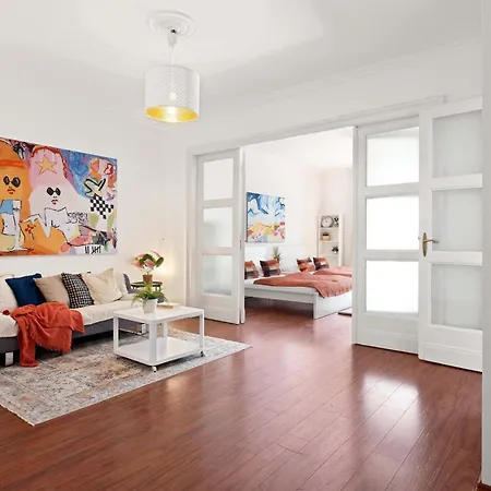 Sunny Art Flat W Balcony Heart Of District Vii * Budapešť