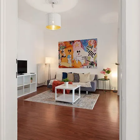 Sunny Art Flat W Balcony Heart Of District Vii